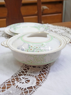 アンティークスープチュリーン