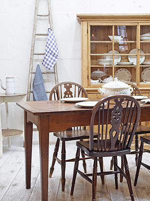 ダイニングルームコーディネート ザ ペニーワイズ アンティーク家具 オールドパイン家具