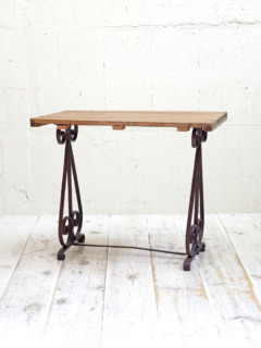 フレンチガーデンテーブル