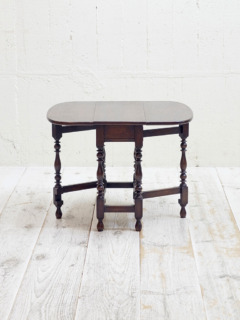 オークゲートレッグテーブル