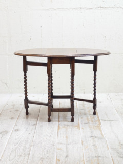 オークゲートレッグテーブル