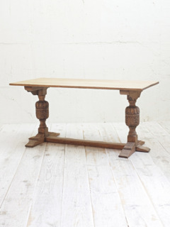 オークリフェクトリーテーブル