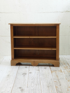 パインブックシェルフ