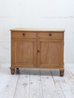 パインサイドボード