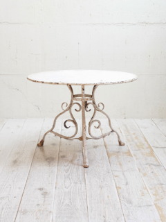 フレンチガーデンテーブル