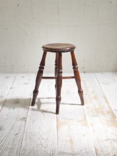 アンティークスツール