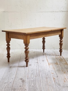 パインテーブル