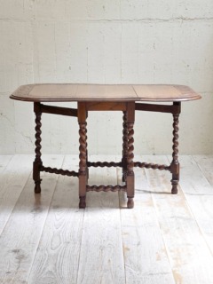 オークゲートレッグテーブル