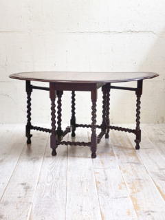 オークゲートレッグテーブル