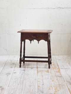 オークサイドテーブル