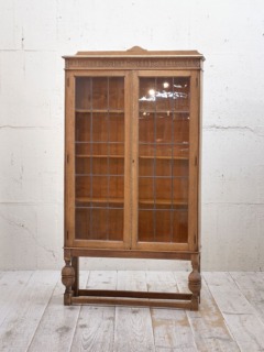 オークキャビネット