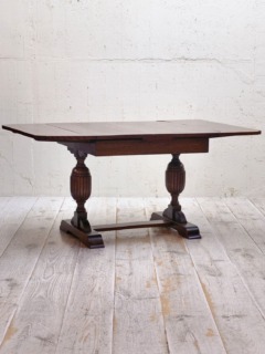 貴重・ユーロアンティーク☆アンティークパインテーブル／ディスプレイ