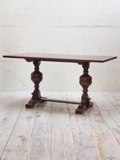 オークリフェクトリーテーブル