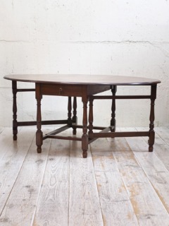 オークゲートレッグテーブル