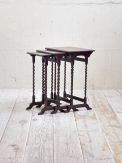 オークネストテーブル