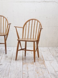 アーコールアームチェア