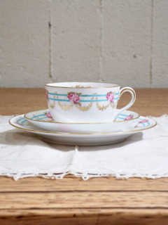 アンティークトリオ