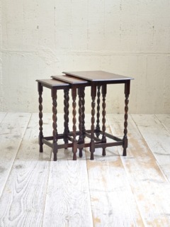 オークネストテーブル