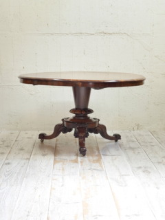 ヴィクトリアンティルトップテーブル