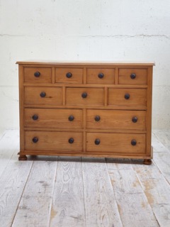 パインチェスト