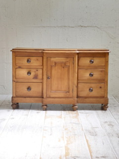 パインサイドボード