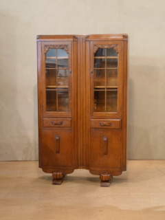 オークキャビネット