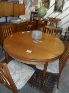 ジープランテーブル