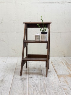 パインステップラダー