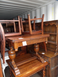 オークドローリーフテーブル