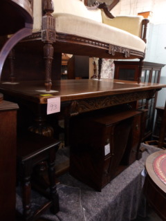 オークリフェクトリーテーブル