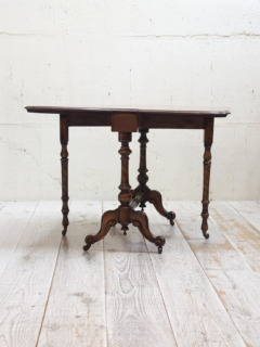 ウォルナットゲートレッグテーブル