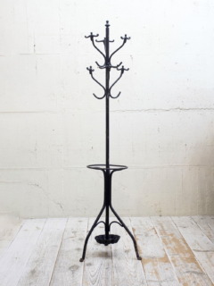 アイアンコートスタンド