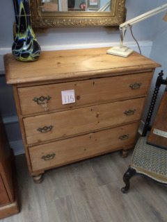 パインチェスト