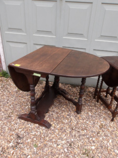 オークゲートレッグテーブル