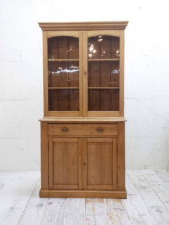 パインキャビネット