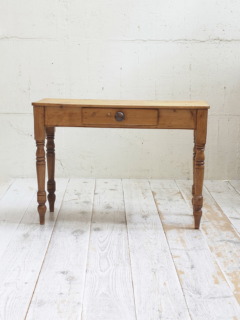 パインテーブル