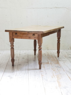 パインテーブル