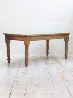 パインテーブル