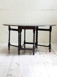 オークゲートレッグテーブル