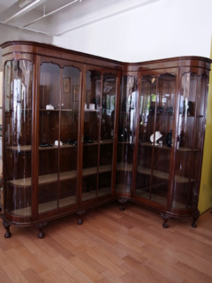 マホガニーコーナーキャビネット