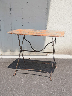 フレンチガーデンテーブル