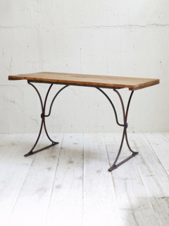 フレンチガーデンテーブル