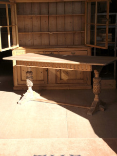 オークテーブル