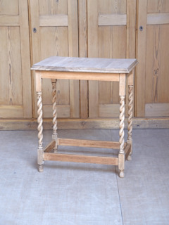 アンティークオケージョナルテーブル