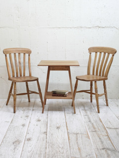 マホガニーサイドテーブル