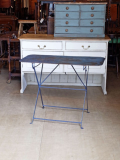 フレンチガーデンテーブル