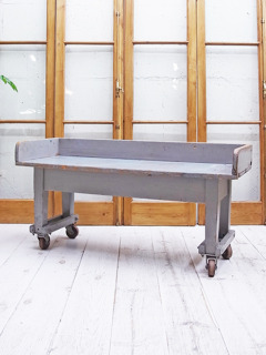 ペイントローテーブル